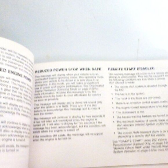 Pontiac Montana SV6 OWNERS MANUAL & SPARK PLUGS Montana Operating Manual - Picture 3 of 8